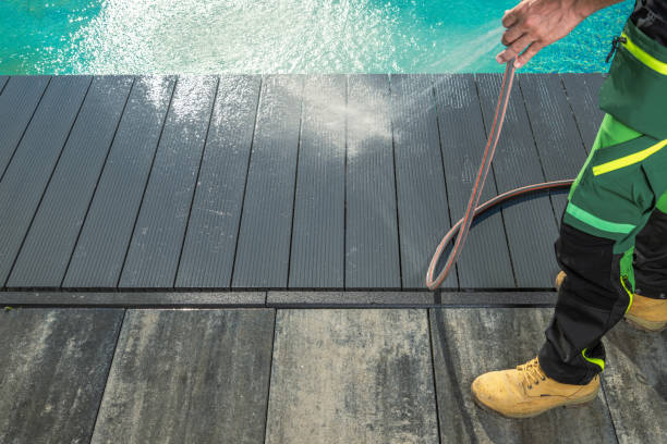 Best Garage Pressure Washing  in Manhattan, KS